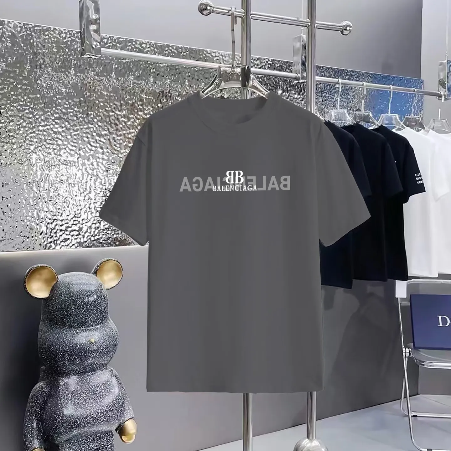 Balenciaga T 1:1 300 1×1 Same Style logo OS 200 ：Black，White， ，Red， Gray Size：XS-L